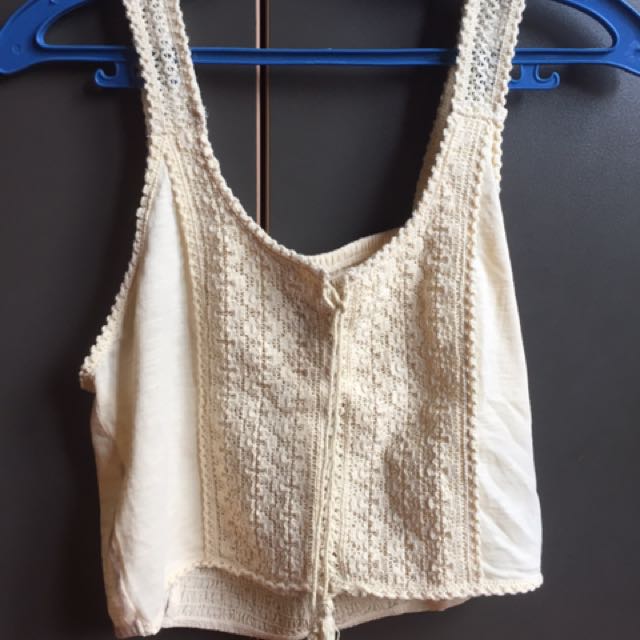 american eagle crochet top