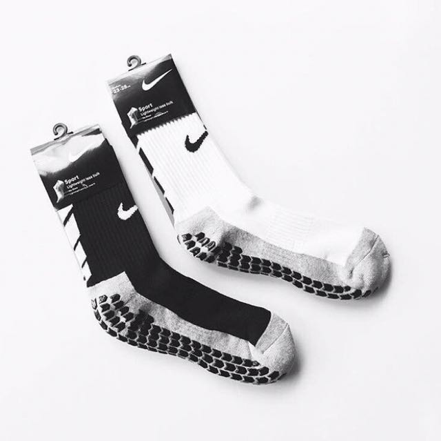 nike non slip socks
