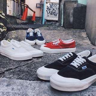 vans era halfmoon