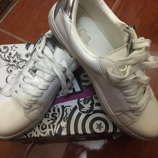 Brash discount white shoes