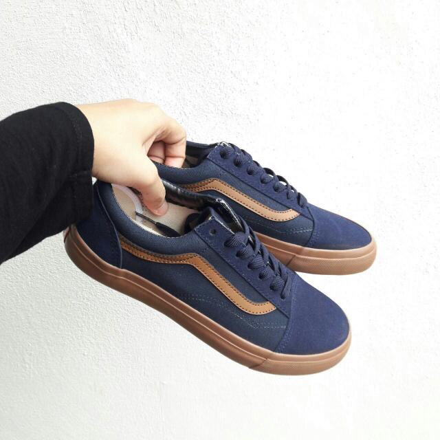 Vans old skool navy gum sole new arrivals