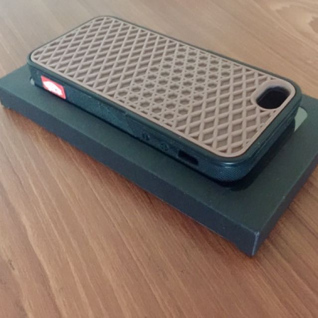 Vans Waffle Case (iPhone Audio, Portable Audio Accessories on Carousell