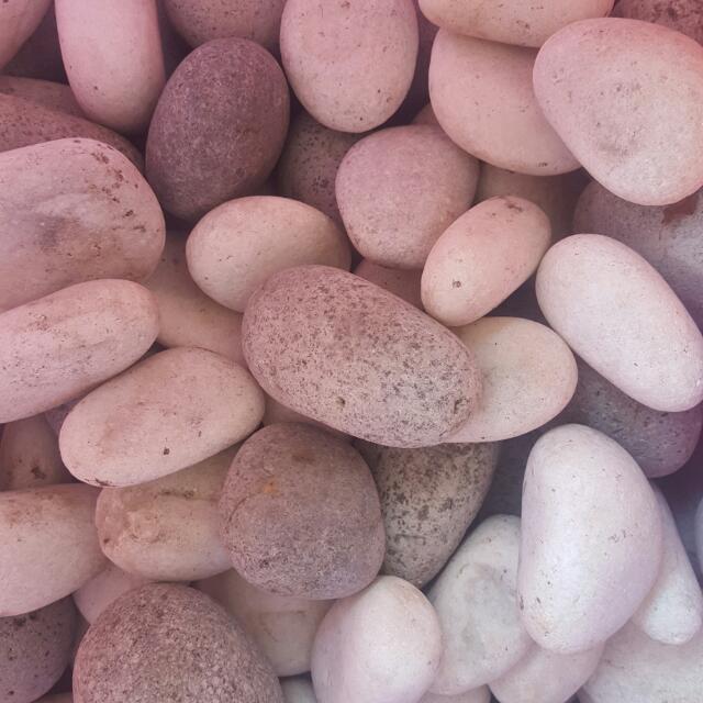 300kg White And Grey Pebble Outdoor Stones Furniture Home Living Outdoor Furniture on Carousell
