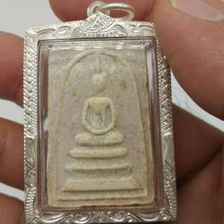 BE2512: Lp Pae Co-Chanted With Lp Toh Somdej 
With Real Silver Casing And Certified With DD PHRA CERT