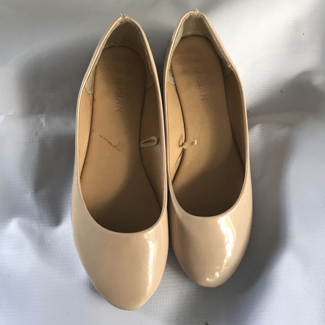 Parisian Doll Shoes, Women's Fashion, Footwear, Flats & Sandals on