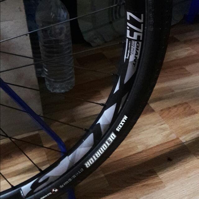 XC3 27.5 giant wheelset with rotor size 160mm