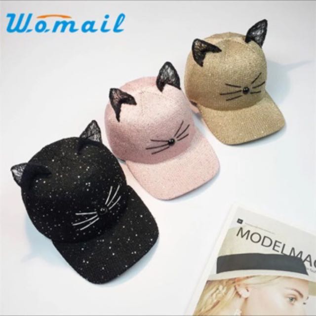 cat in baseball cap