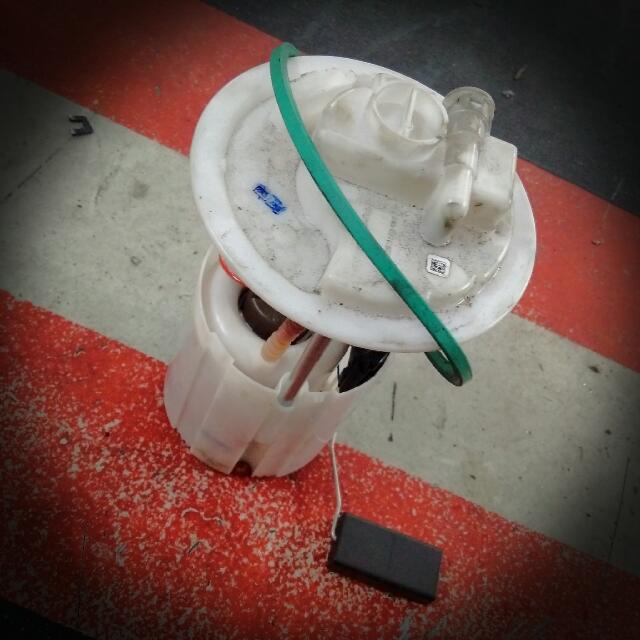 Alfa 159 fuel pump sale