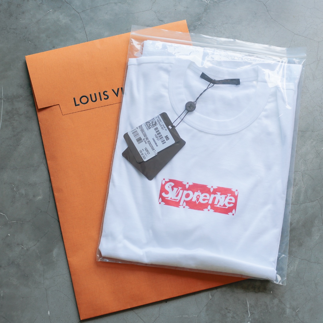 Louis Vuitton x Supreme 2017 Box Logo T-Shirt S