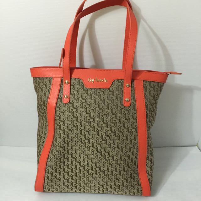 handbags a love story