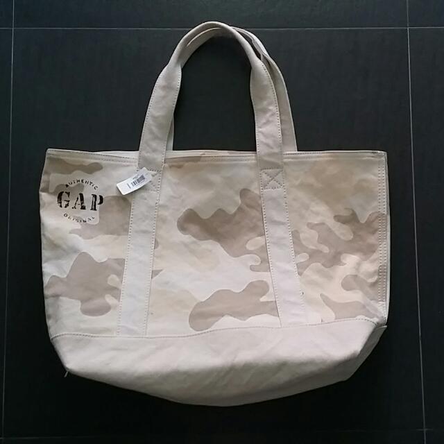 gap camo tote