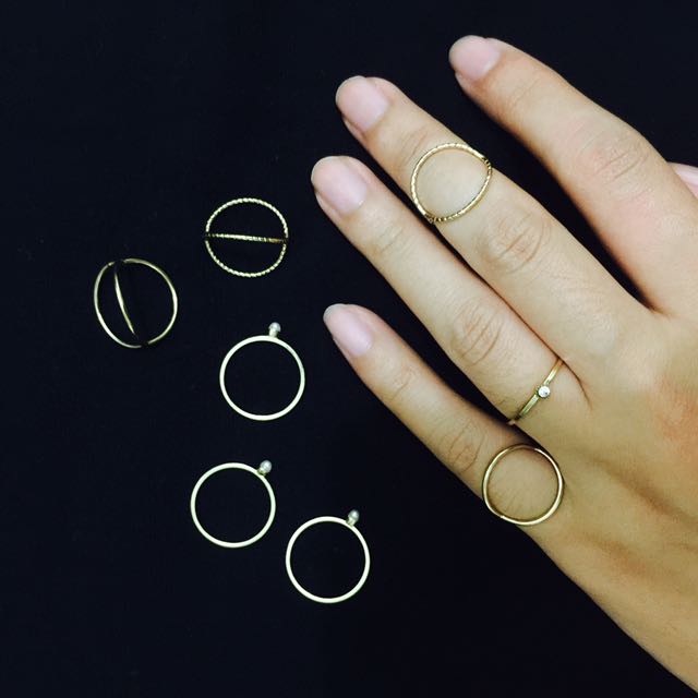 H&M Gold Stack Rings (Category: Rings) located in Manila. Submitted by katreena_ (Listing ID 117911849, Image 1). Description: .