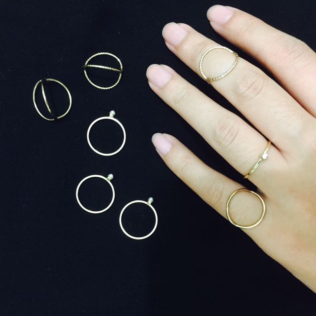 H&M Gold Stack Rings (Category: Rings) located in Manila. Submitted by katreena_ (Listing ID 117911849, Image 2). Description: .