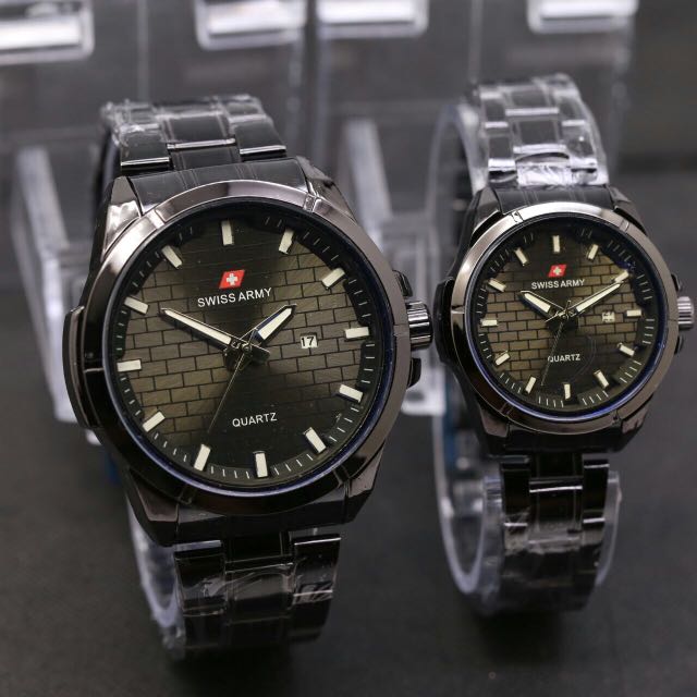 Swiss discount army couple
