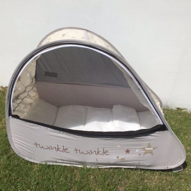 Koodi pop up cot store