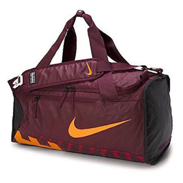 Nike Alpha S Cross body Duffel Bag, 運動產品, 運動與健身, 運動與健身 拉伸配件 Carousell