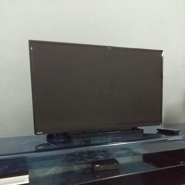 Toshiba 40" Full HD LED TV, TV & Home Appliances, TV & Entertainment ...