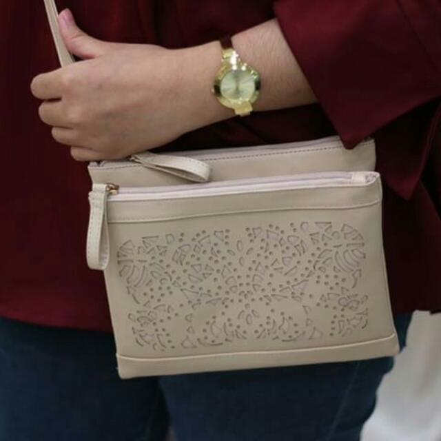 Crystal sling bag oriflame deals