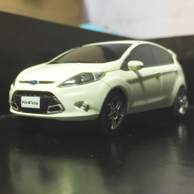 Tomica ford on sale fiesta