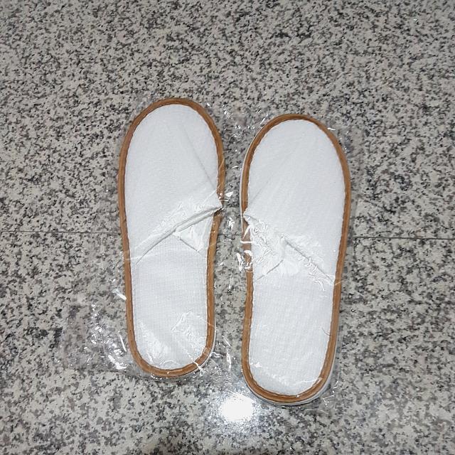 hotel room slippers