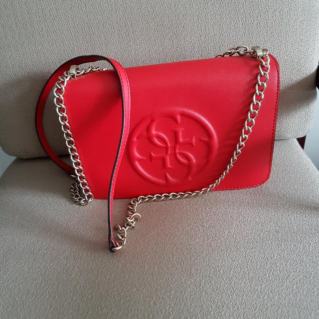 guess red sling bag
