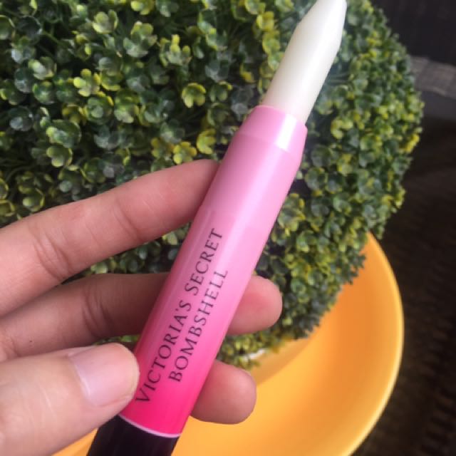 victoria secret crayon perfume