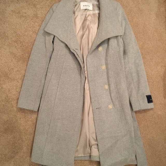 Aritzia Babaton Cristobal Coat Women s Fashion Clothes on Carousell