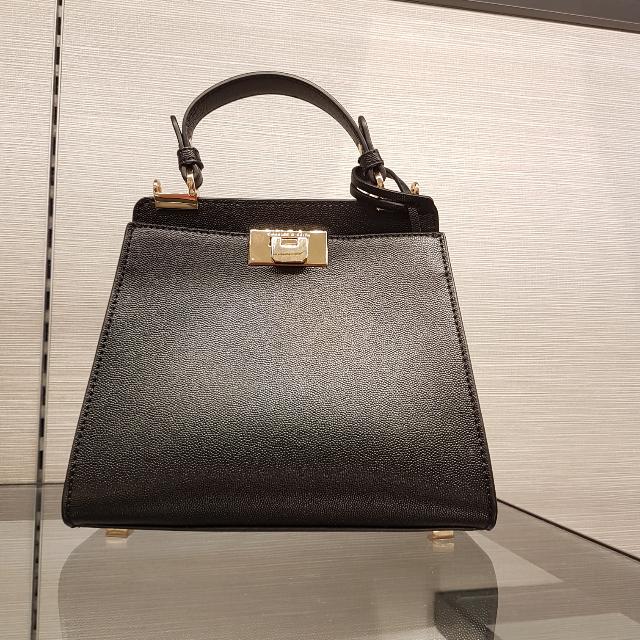 charles and keith push lock