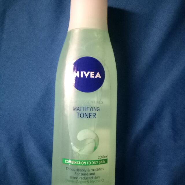 nivea mattifying toner