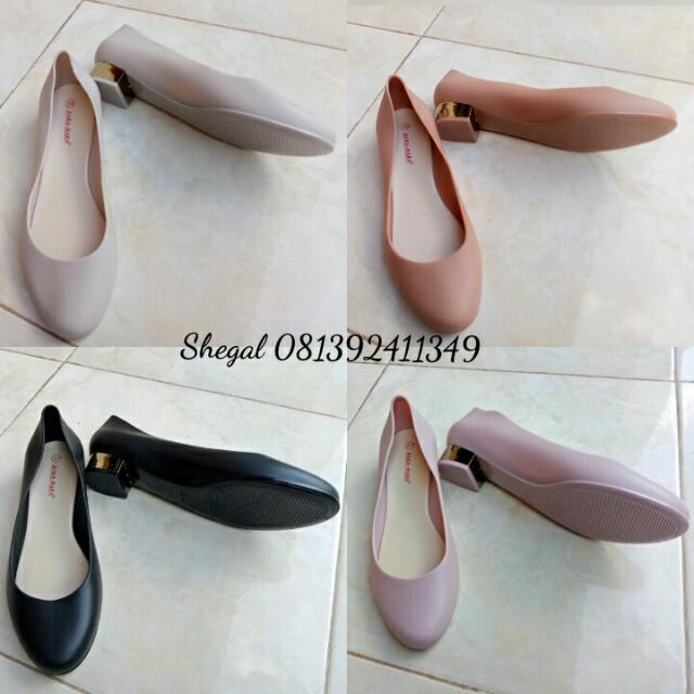 sepatu heels jelly