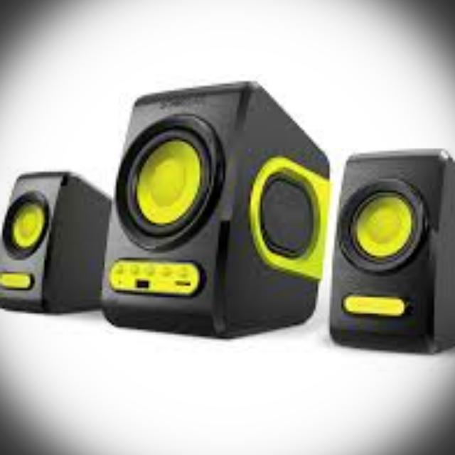 quatro v 2.1 system with super bass