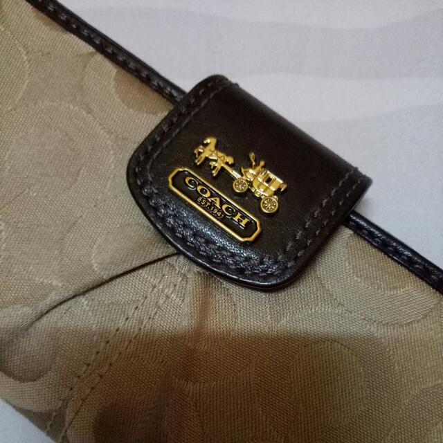 Coach wallet shop est 1941