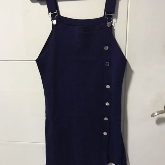 Repriced knitted type jumper (Category: Others Tops) located in Mandaluyong City. Submitted by blakehip (Listing ID 118458622, Image 2). Description: .