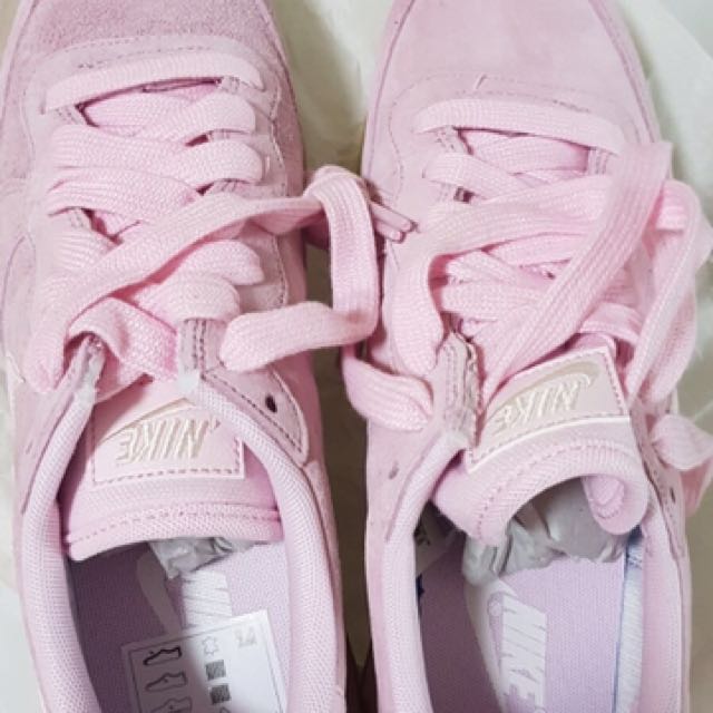 Nike internationalist cheap prism pink