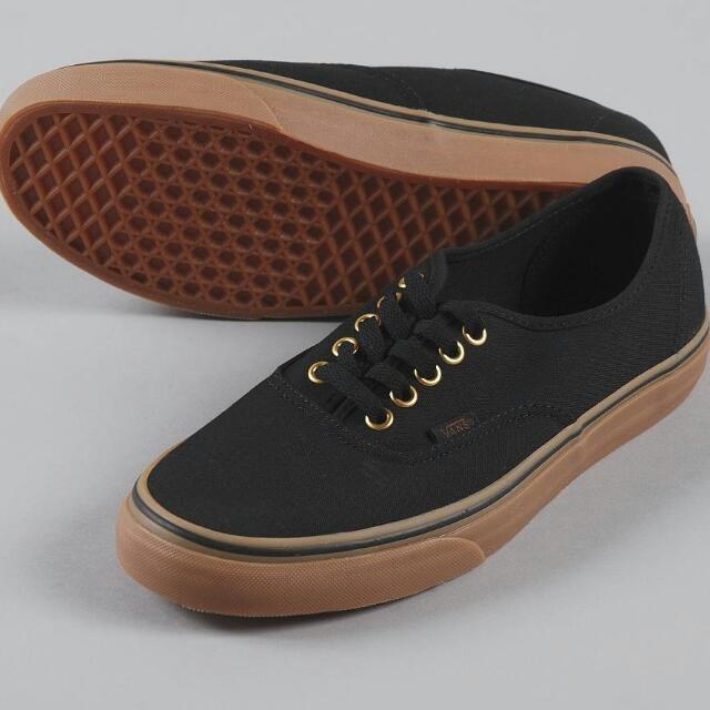 vans authentic black and gum