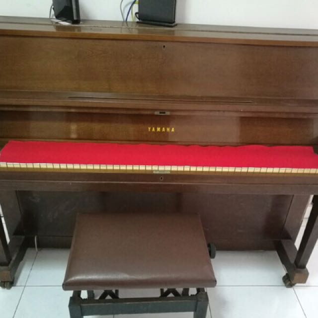 Yamaha Piano (Made in Japan), Hobbies & Toys, Music & Media, Music