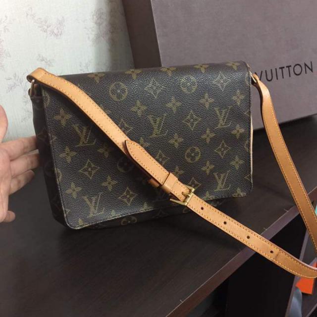 Pre-Owned Louis Vuitton Musette Tango Long Strap- 2250RY8 