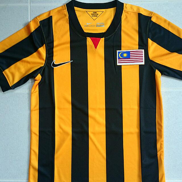 Baju Jersi Malaysia Sports Athletic Sports Clothing On Carousell