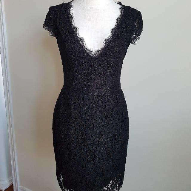 Aritzia Babaton Tobias Dress size 0 Women s Fashion Clothes on