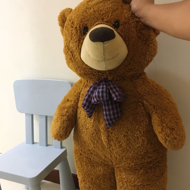 giant brown teddy bear