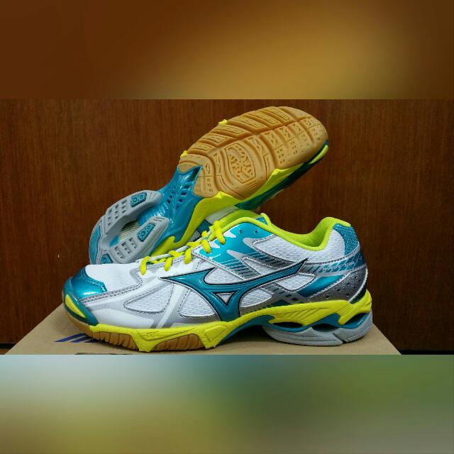 mizuno wave bolt 4 brown