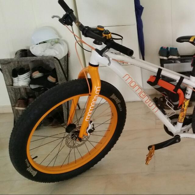 GIANT Momentum Fat Bike, Sports Equipment, Bicycles & Parts, Bicycles