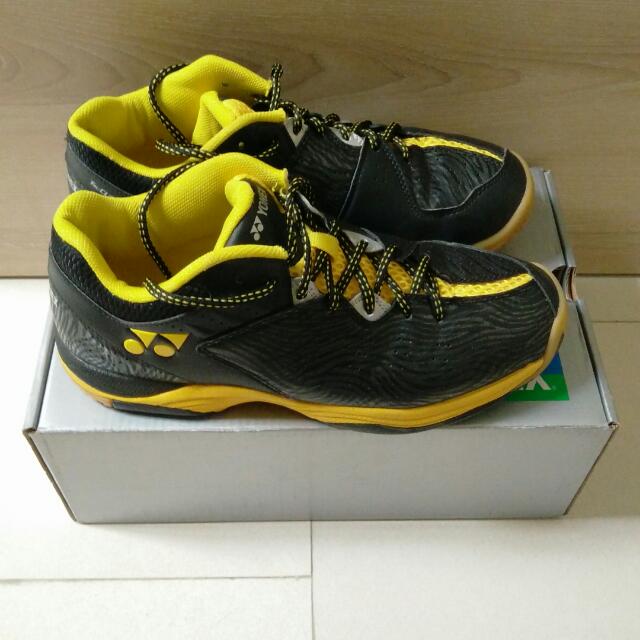 Sepatu Badminton Yonex SRCP CFT Size 40 