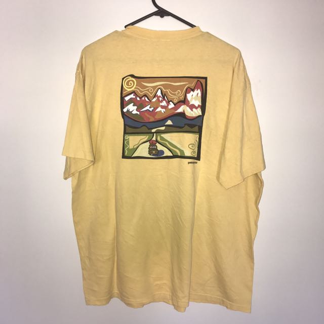 vintage patagonia tee