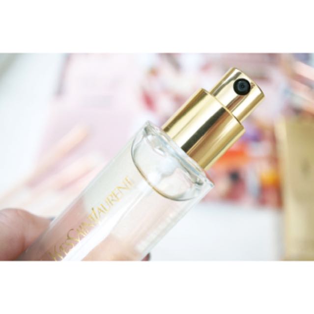 Yves Saint Laurent Touche Eclat Blur Primer