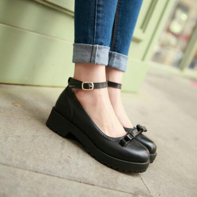 doc marten bow shoes