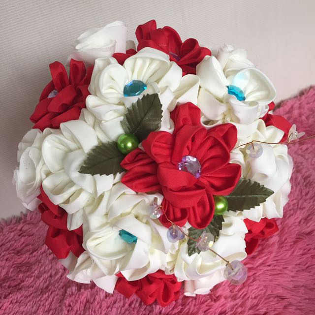Fabric Flowers (Category: Flowers & Bouquets) located in Rodriguez. Submitted by heartsandstars (Listing ID 118829987, Image 2). Description: .