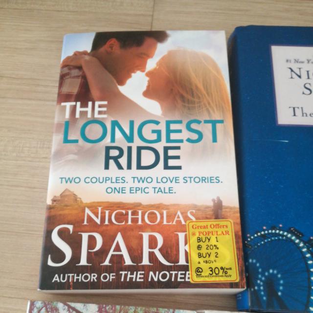 Nicholas Sparks, Hobbies & Toys, Books & Magazines, Storybooks on Carousell