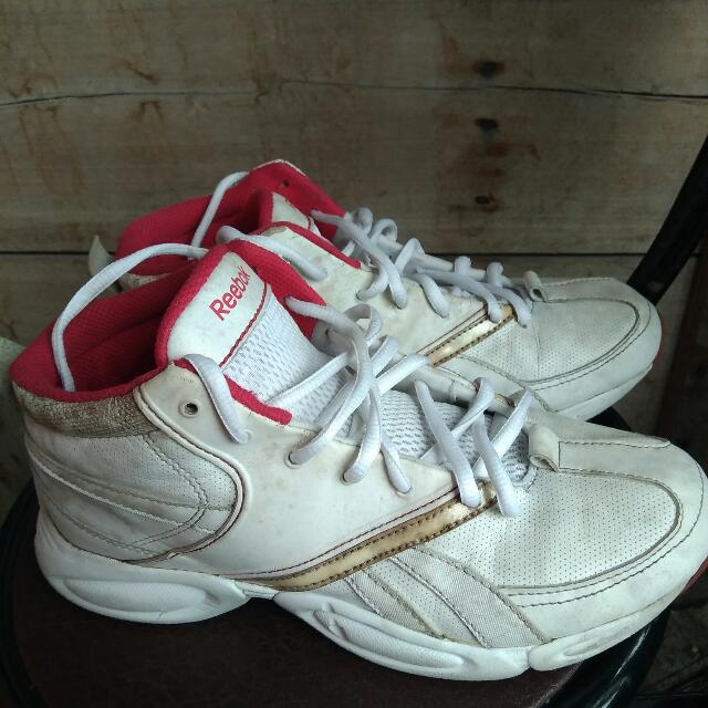 Sepatu Reebok Putih Fesyen Wanita Pakaian Wanita Di Carousell