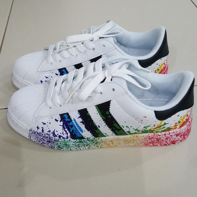 Spray Splashes Ink Of Rainbow Shell-toe Three Stripe Sneakers Shoe For  Women, Women's Fashion, Footwear, Sneakers on Carousell